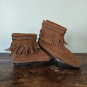 Minnetonka‎ High Top Back Zip Boot Size 9 Brown Suede Leather Ankle
